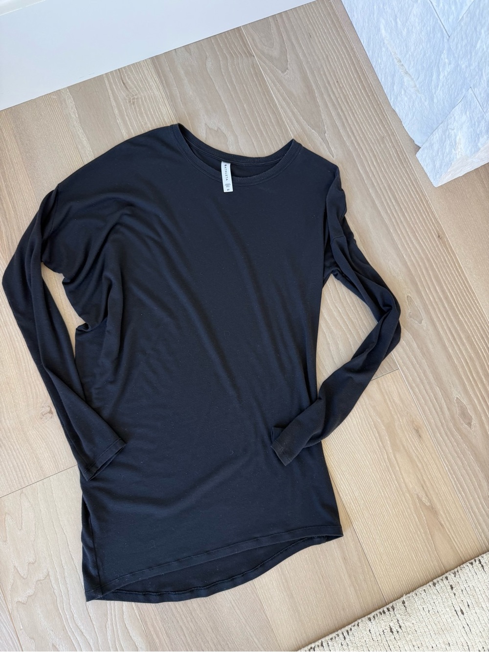 Athleta Black Long Sleeve Crew Tee